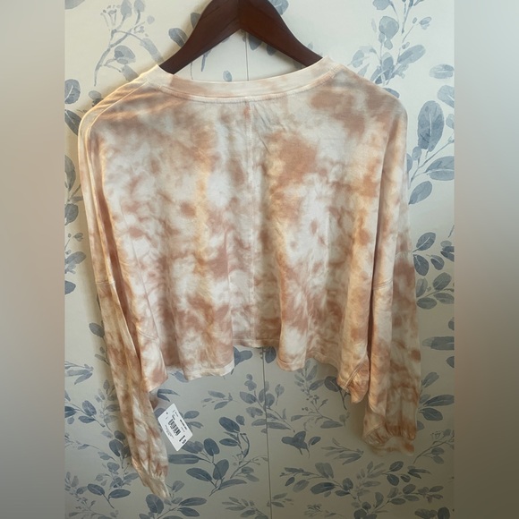 Flirtitude Active Women’s Cropped Long Sleeves Top Tie Dye Size Medium. New - Picture 2 of 6